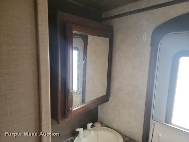 image for item NZ9831 2014 Keystone RV Cougar 301SAB14 camper