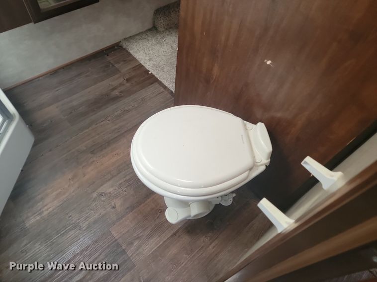 image for item NZ9831 2014 Keystone RV Cougar 301SAB14 camper