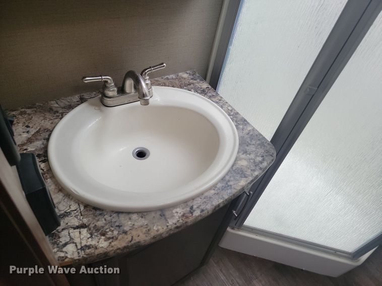 image for item NZ9831 2014 Keystone RV Cougar 301SAB14 camper