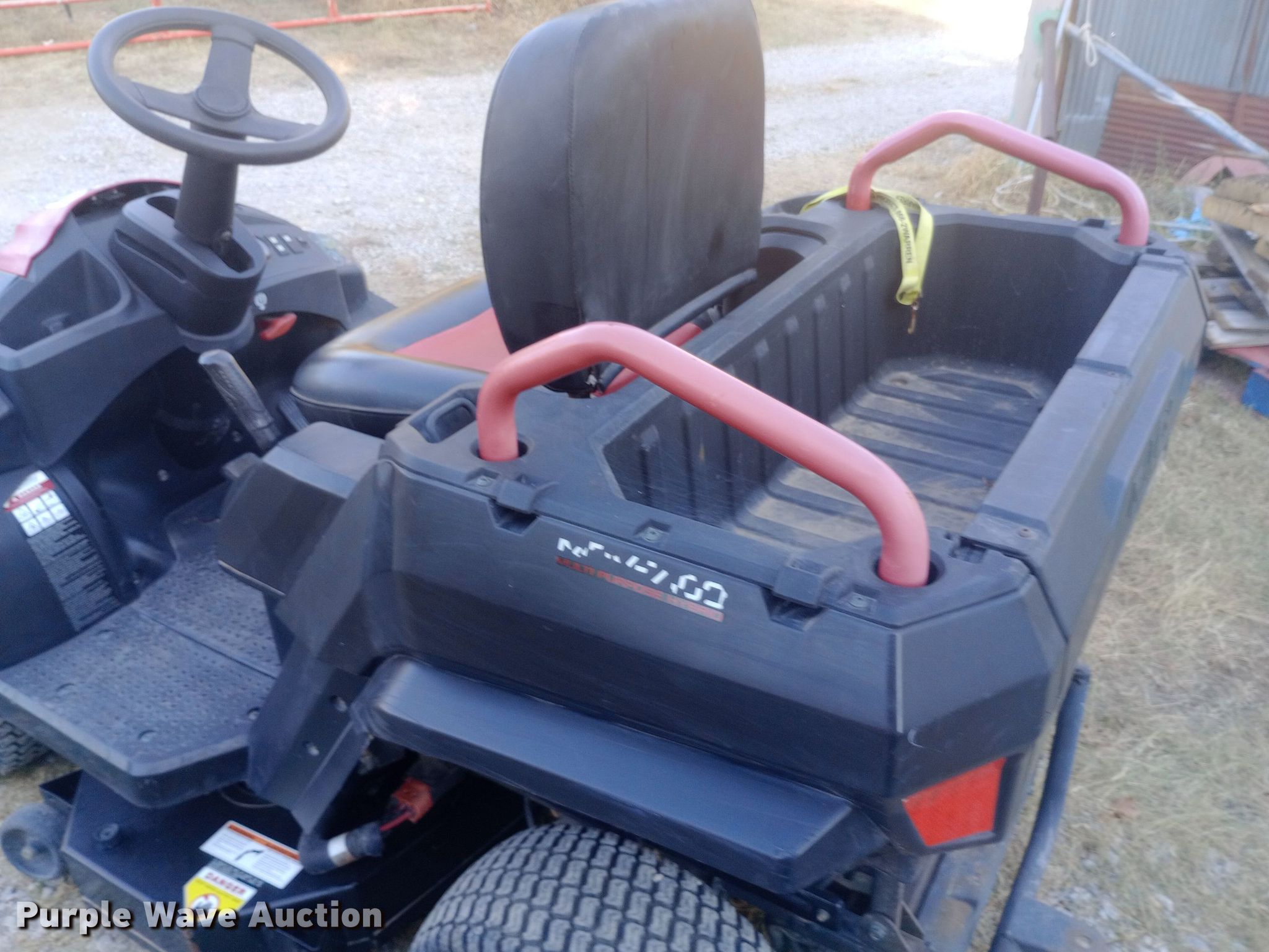 2013 Raven lawn mower in Ponca City, OK | Item DW0768 sold | Purple Wave