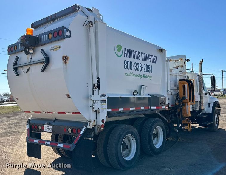 image for item DD3266 2011 International 7400 refuse truck
