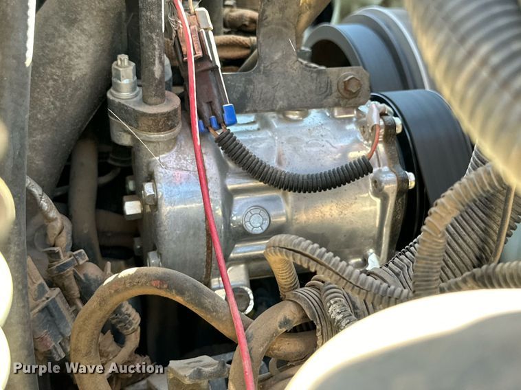 image for item DD3266 2011 International 7400 refuse truck