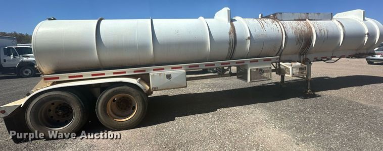 image for item DD3276 2013 Enerfab tank trailer