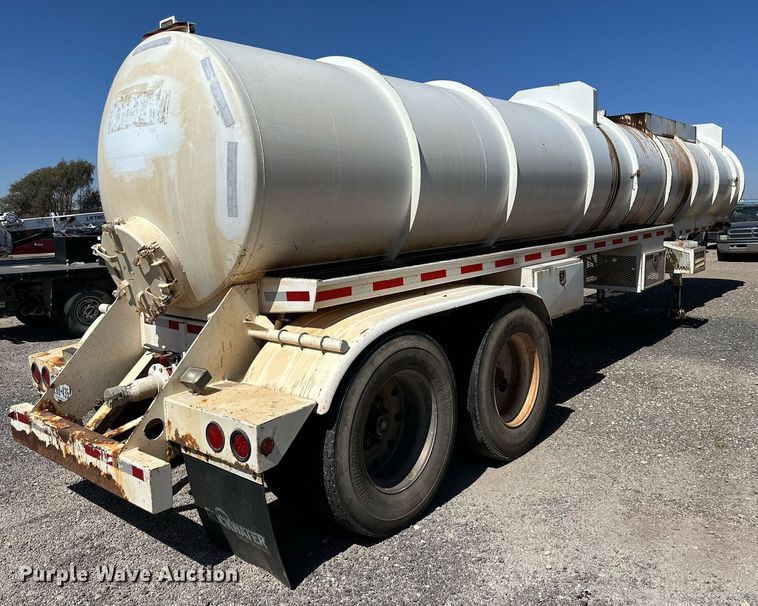 image for item DD3276 2013 Enerfab tank trailer