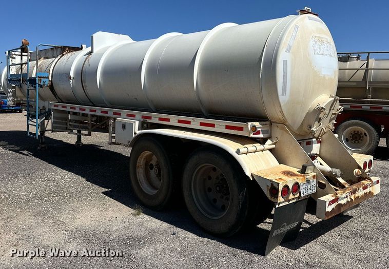 image for item DD3276 2013 Enerfab tank trailer
