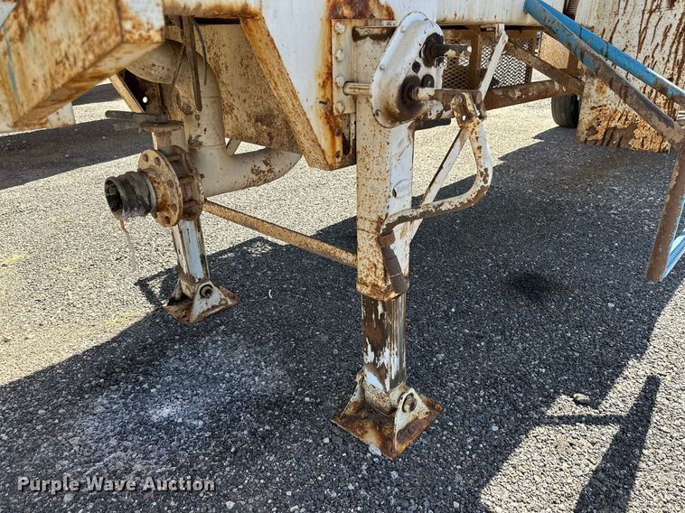 image for item DD3276 2013 Enerfab tank trailer