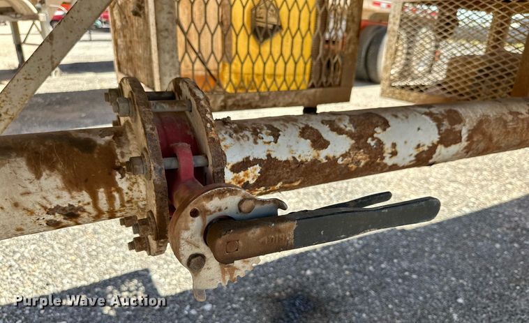 image for item DD3276 2013 Enerfab tank trailer