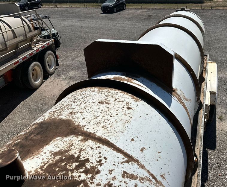 image for item DD3276 2013 Enerfab tank trailer