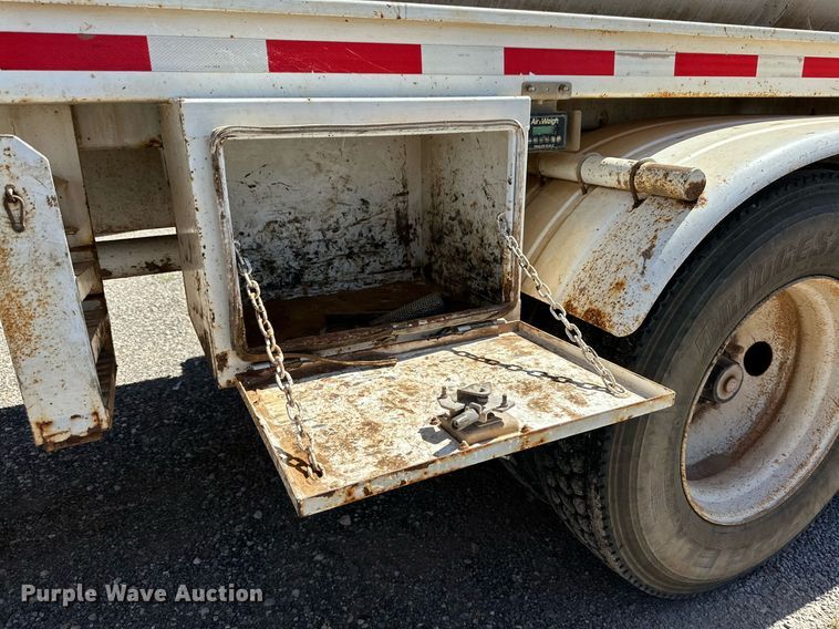 image for item DD3276 2013 Enerfab tank trailer