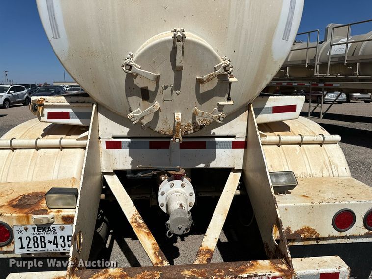 image for item DD3276 2013 Enerfab tank trailer