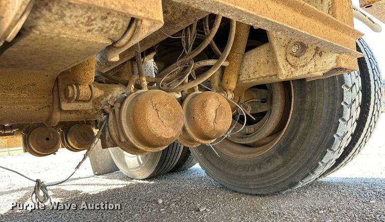 image for item DD3276 2013 Enerfab tank trailer