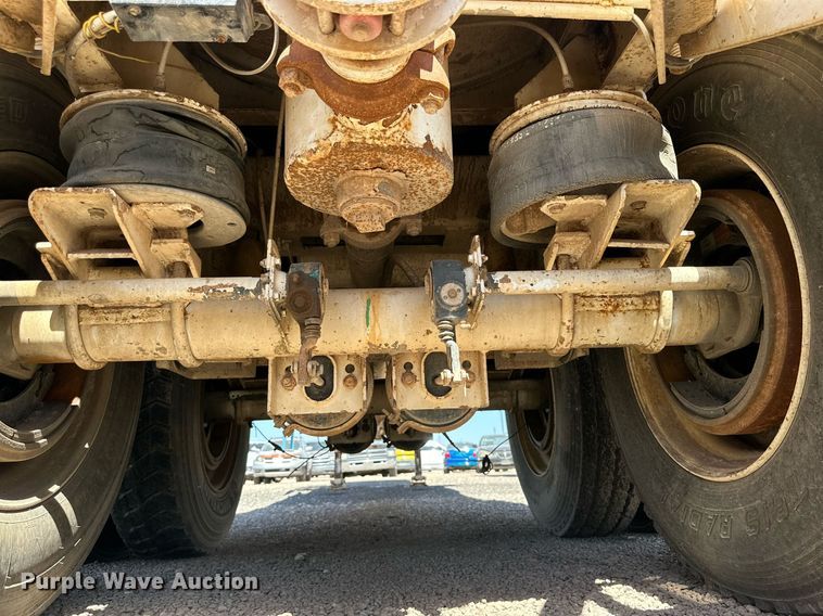 image for item DD3276 2013 Enerfab tank trailer