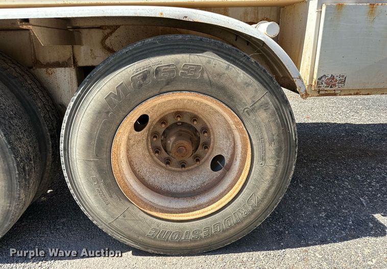 image for item DD3276 2013 Enerfab tank trailer