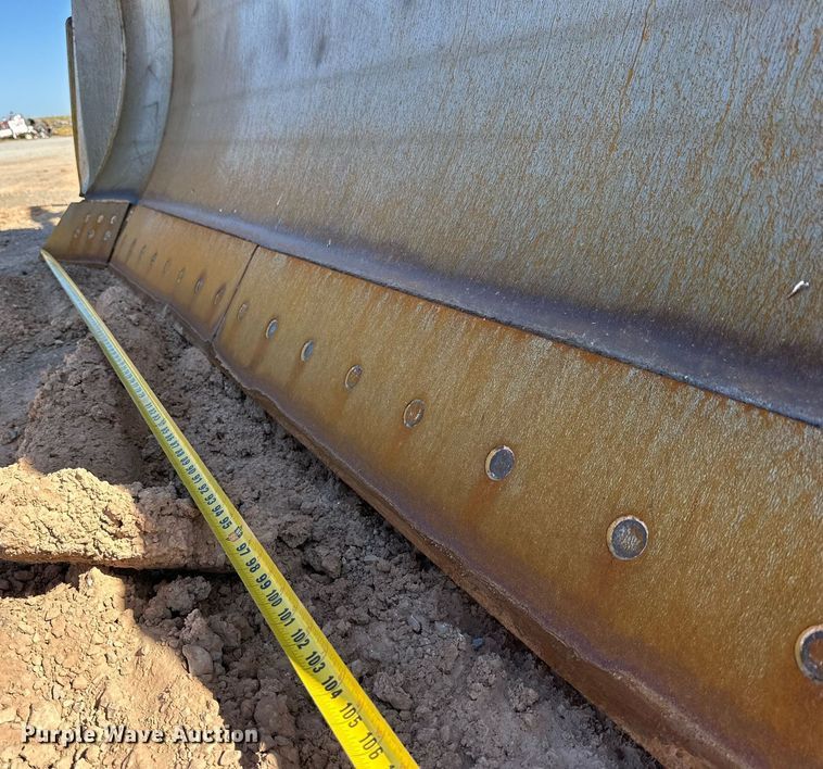 image for item DD3277 2013 Caterpillar D6T XL dozer