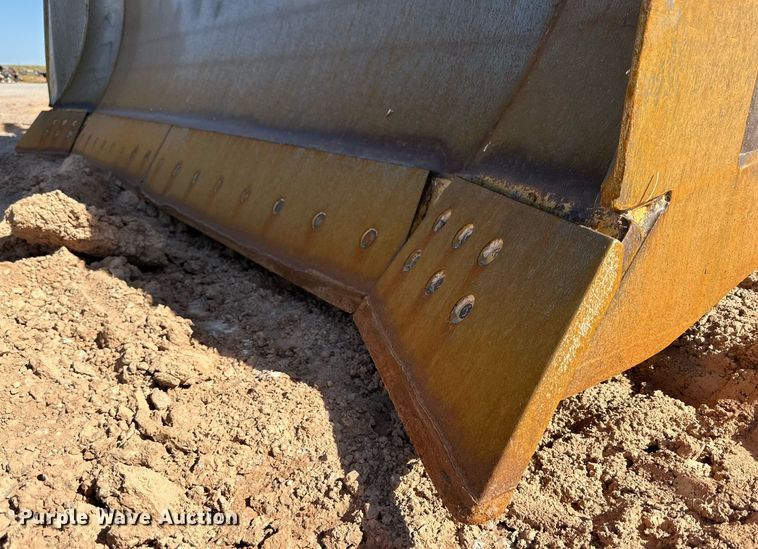 image for item DD3277 2013 Caterpillar D6T XL dozer