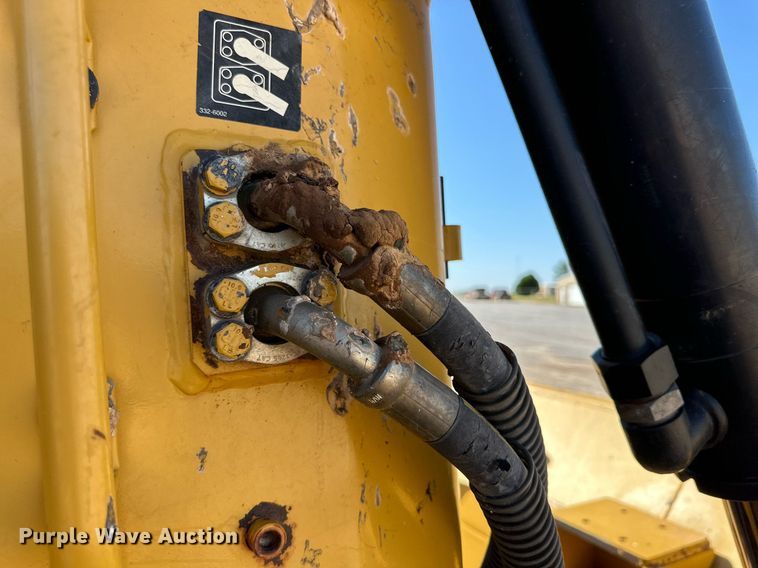 image for item DD3277 2013 Caterpillar D6T XL dozer