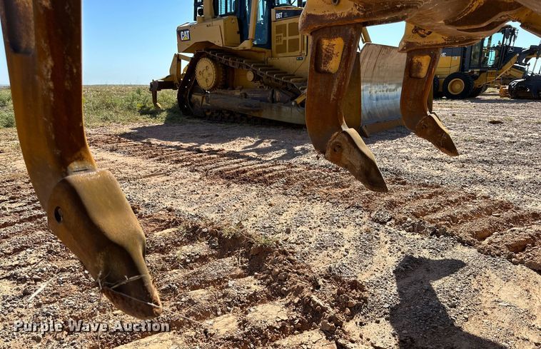 image for item DD3277 2013 Caterpillar D6T XL dozer