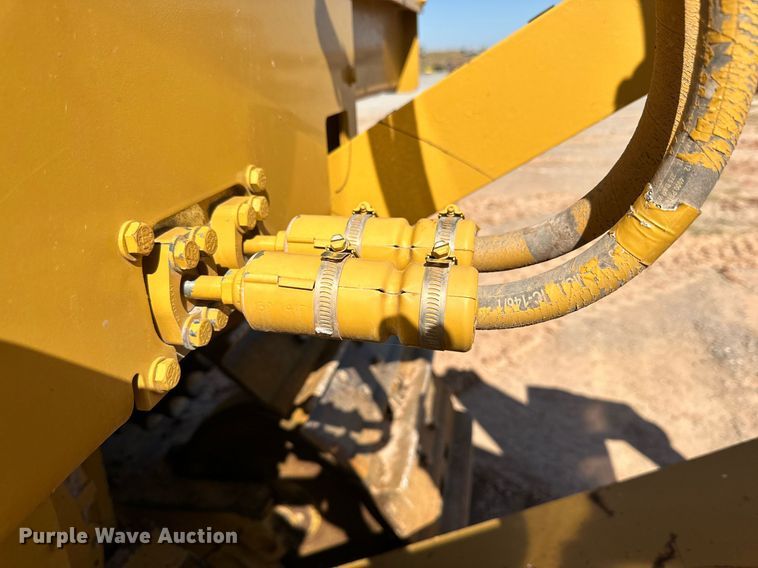 image for item DD3277 2013 Caterpillar D6T XL dozer