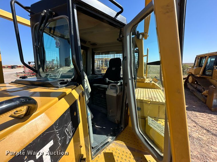 image for item DD3277 2013 Caterpillar D6T XL dozer