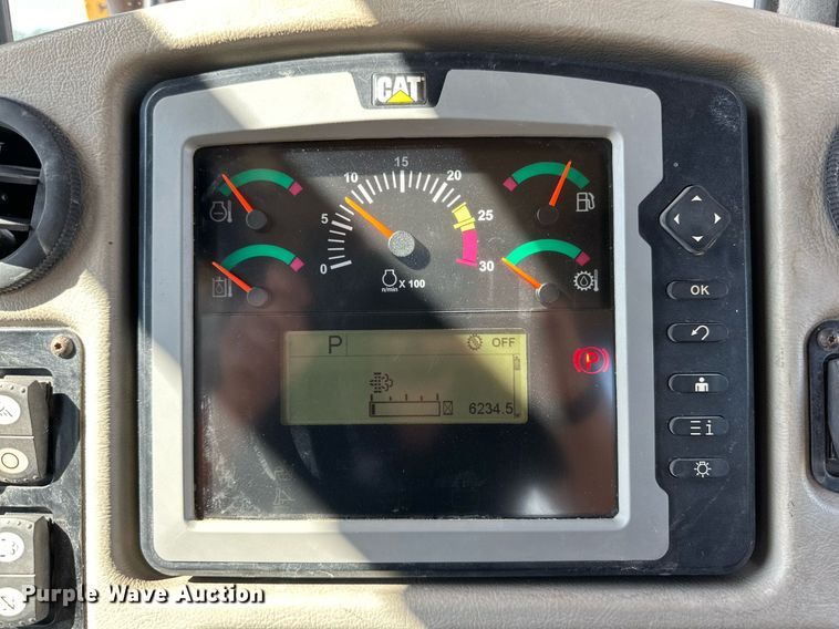 image for item DD3277 2013 Caterpillar D6T XL dozer