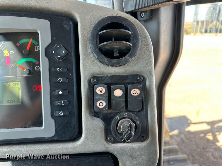 image for item DD3277 2013 Caterpillar D6T XL dozer