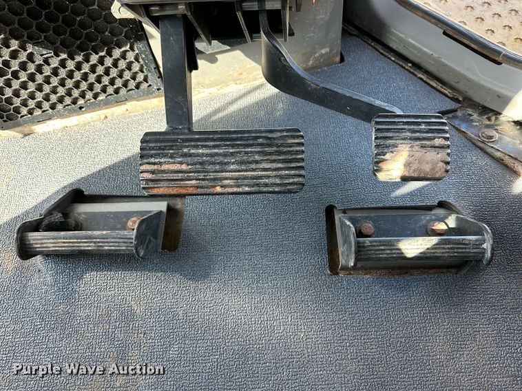 image for item DD3277 2013 Caterpillar D6T XL dozer