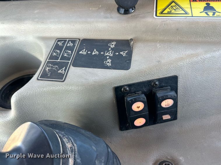 image for item DD3277 2013 Caterpillar D6T XL dozer