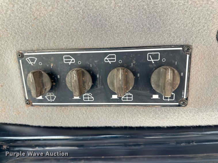 image for item DD3277 2013 Caterpillar D6T XL dozer