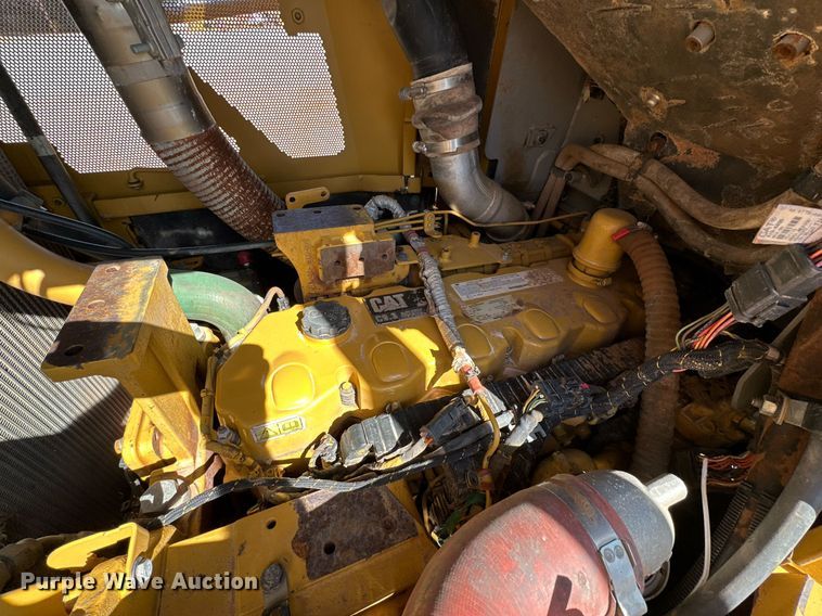 image for item DD3277 2013 Caterpillar D6T XL dozer