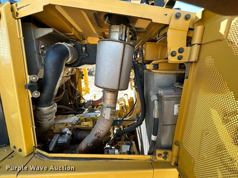 image for item DD3277 2013 Caterpillar D6T XL dozer
