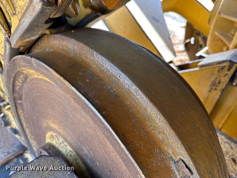 image for item DD3277 2013 Caterpillar D6T XL dozer