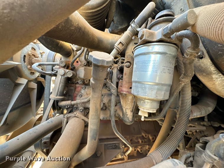 image for item DD3300 2005 GMC C6500 utility / service truck