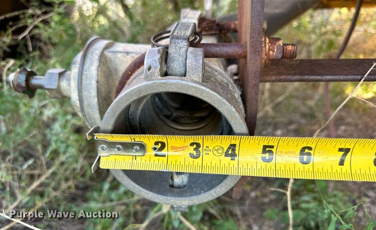 image for item DD3301 Caterpillar water wagon