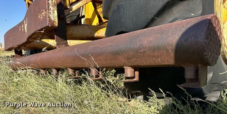 image for item DD3301 Caterpillar water wagon