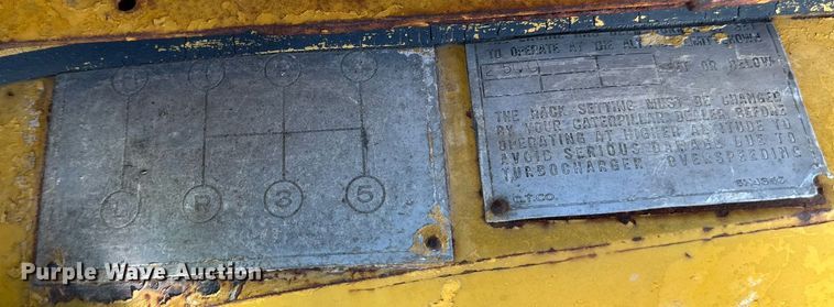 image for item DD3301 Caterpillar water wagon