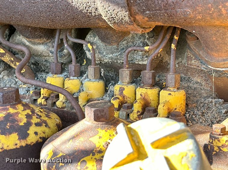 image for item DD3301 Caterpillar water wagon