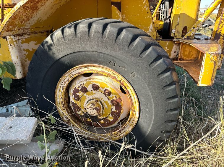 image for item DD3301 Caterpillar water wagon