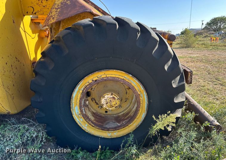 image for item DD3301 Caterpillar water wagon