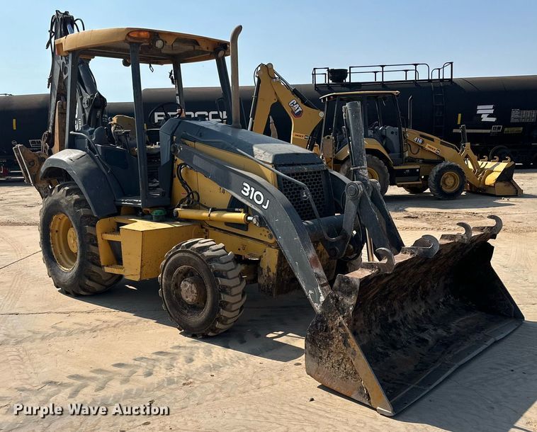 image for item DD3316 2012 John Deere 310J backhoe