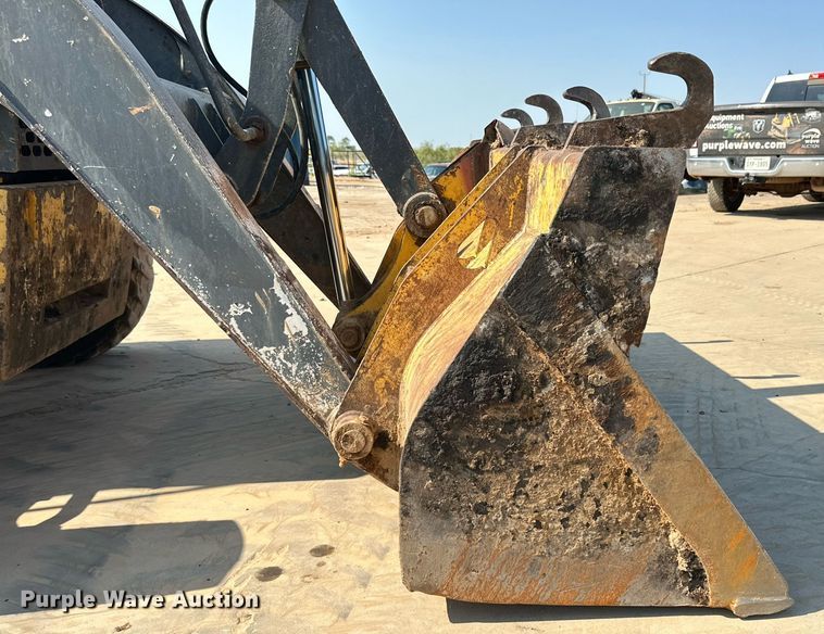 image for item DD3316 2012 John Deere 310J backhoe