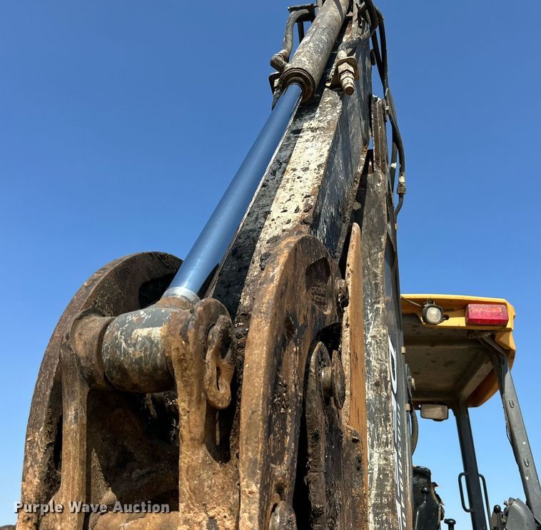image for item DD3316 2012 John Deere 310J backhoe