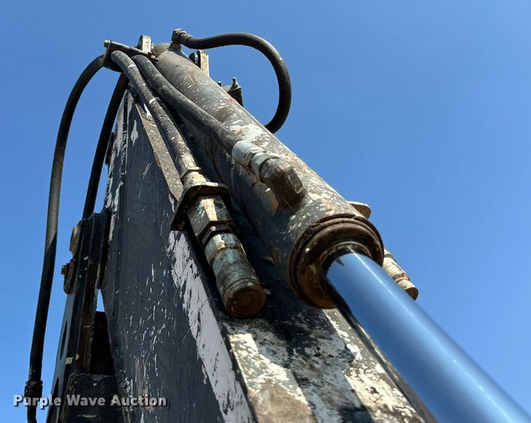 image for item DD3316 2012 John Deere 310J backhoe