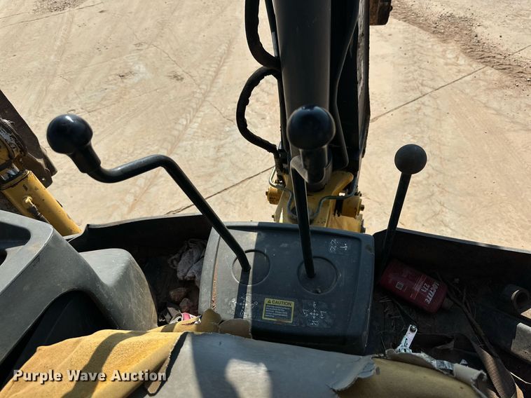 image for item DD3316 2012 John Deere 310J backhoe