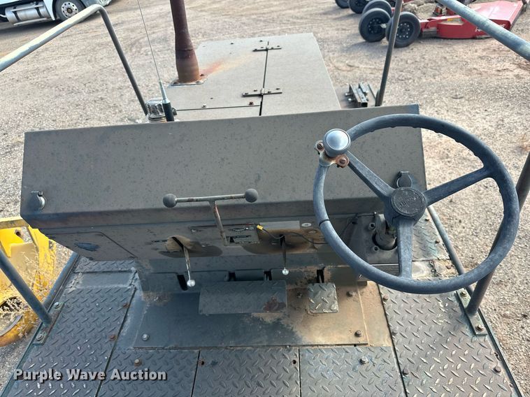 image for item DD3363 Hamm GRW5 pneumatic roller