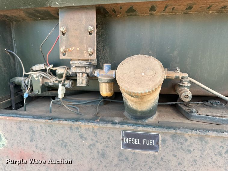 image for item DD3363 Hamm GRW5 pneumatic roller