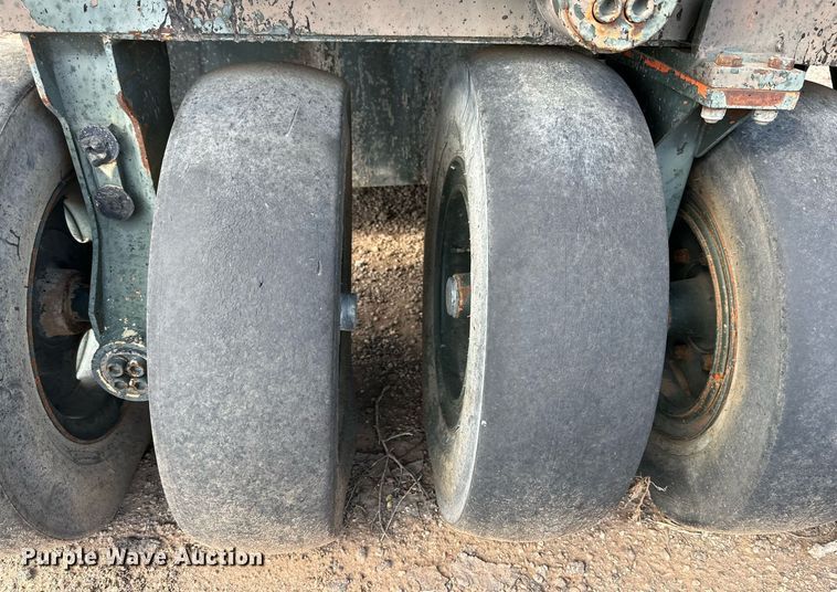 image for item DD3363 Hamm GRW5 pneumatic roller