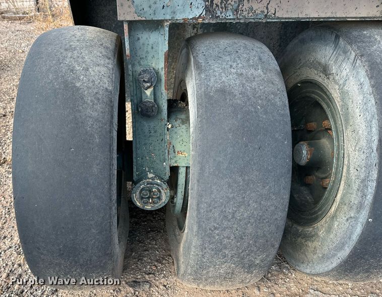 image for item DD3363 Hamm GRW5 pneumatic roller