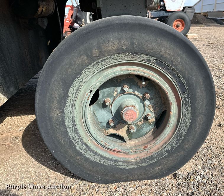 image for item DD3363 Hamm GRW5 pneumatic roller