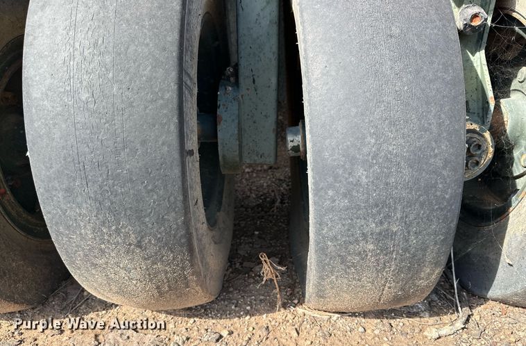 image for item DD3363 Hamm GRW5 pneumatic roller