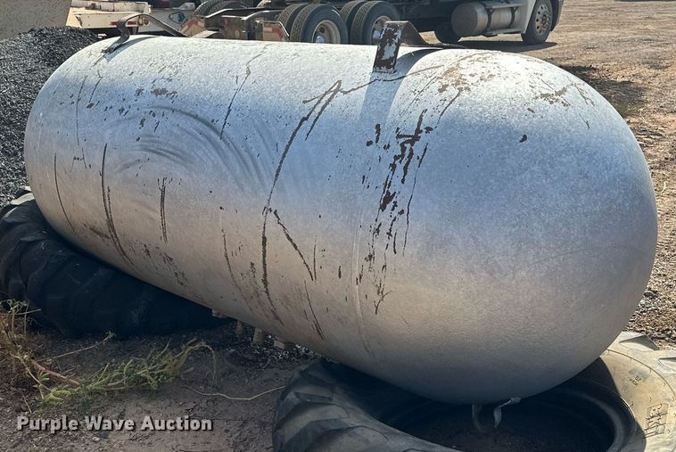 image for item DD3366 (2) propane tanks